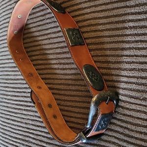 Streets Ahead...vintage belt.....super nice leather...